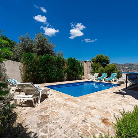 Sunset Donji Okrug (Ciovo)