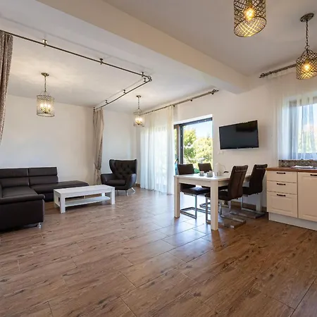 Sunset Donji Okrug (Ciovo)